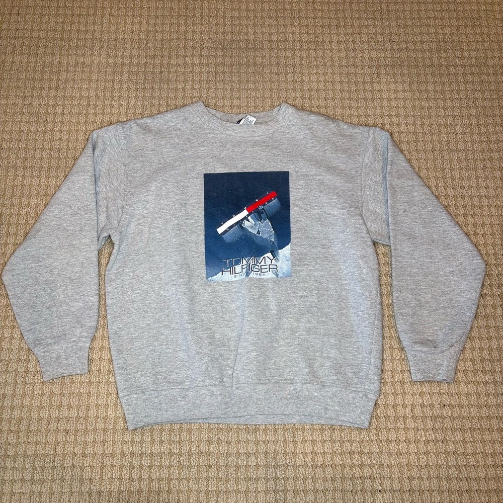 Rare Vintage Tommy Hilfiger x Nintendo Crew Neck Sweatshirt